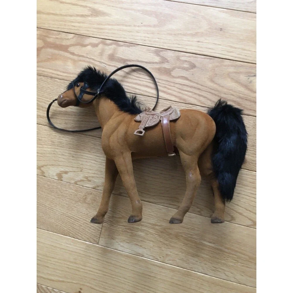 Horse Vintage Flocked Felt Brown / White With Saddle‎ 10